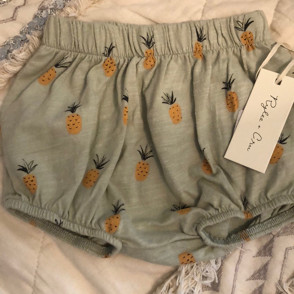 Pineapple bloomers 6-12m Rylee+ Cru